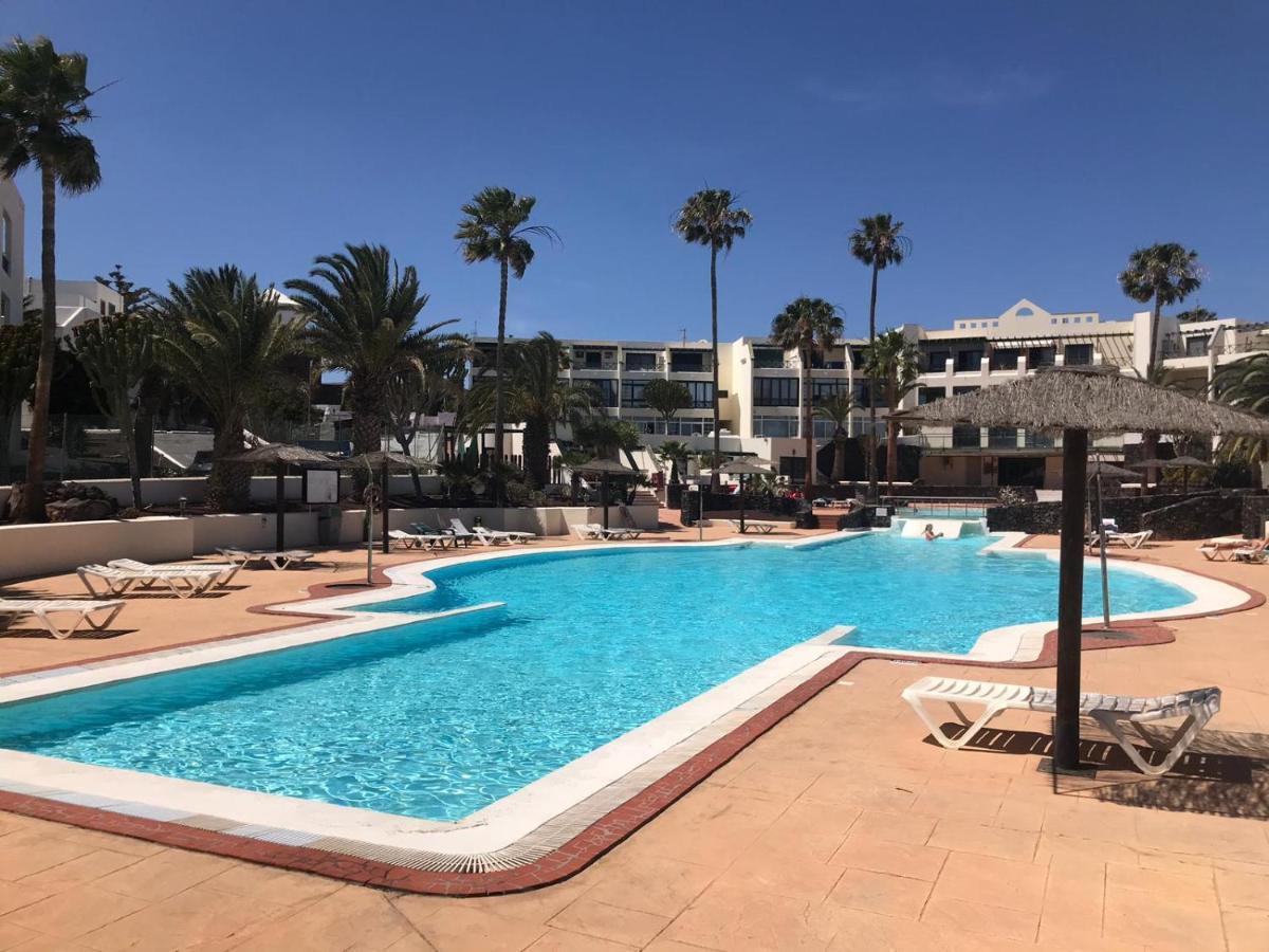 Apartamento Dino 10 Playa Roca Costa Teguise Exterior photo